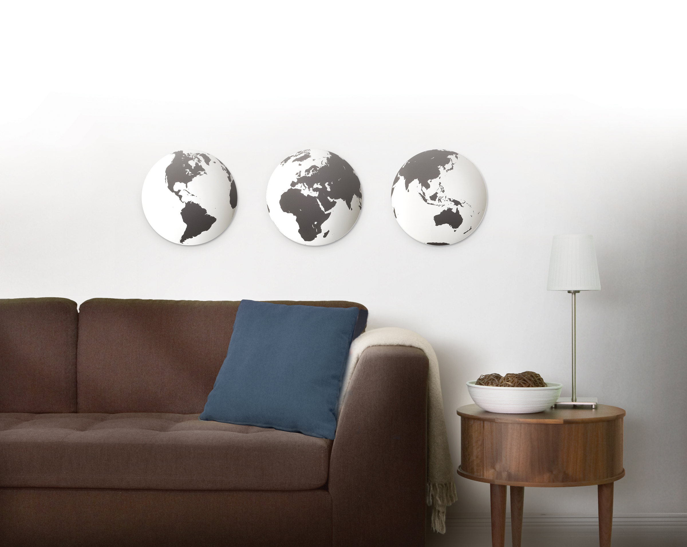 Globo Mirror by Umbra