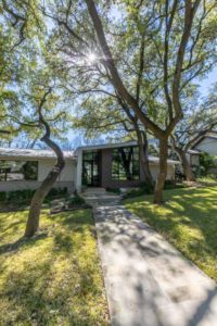 Barley Pfeiffer 2019 Austin Modern Home Tour