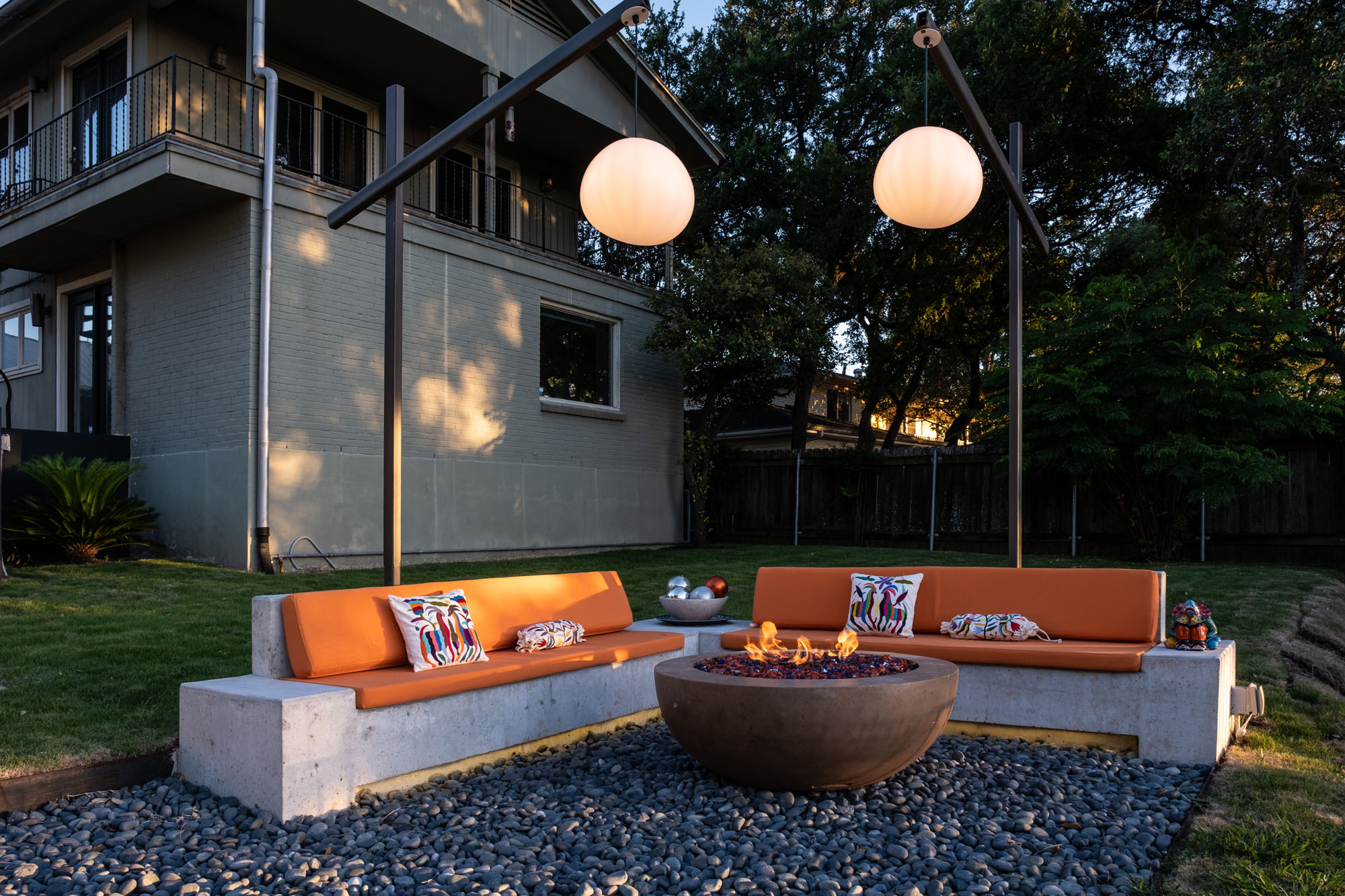 Austin Outdoor Design Cozy Fire Pit