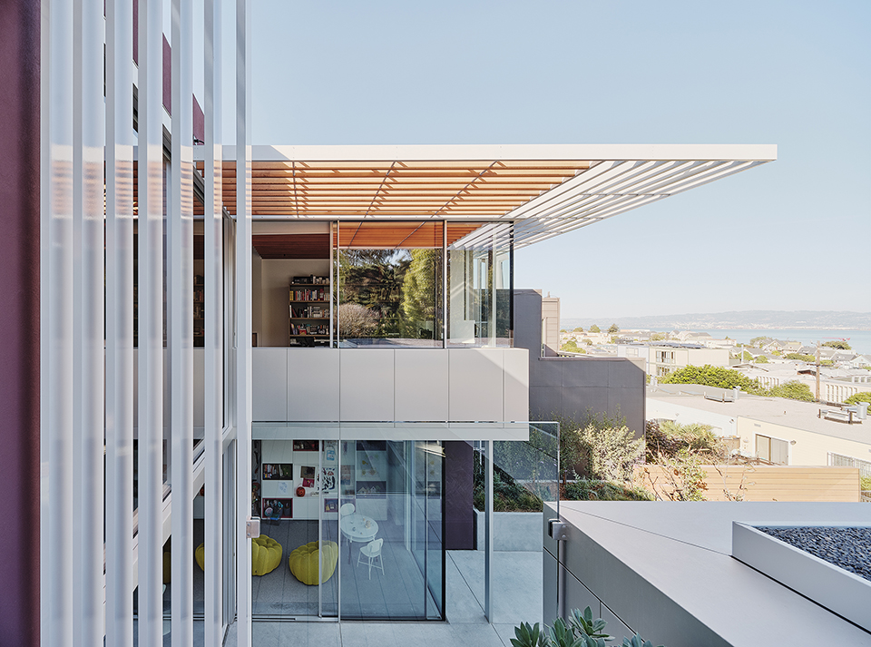 Fougeron Architecture's translucent home has an amazing view